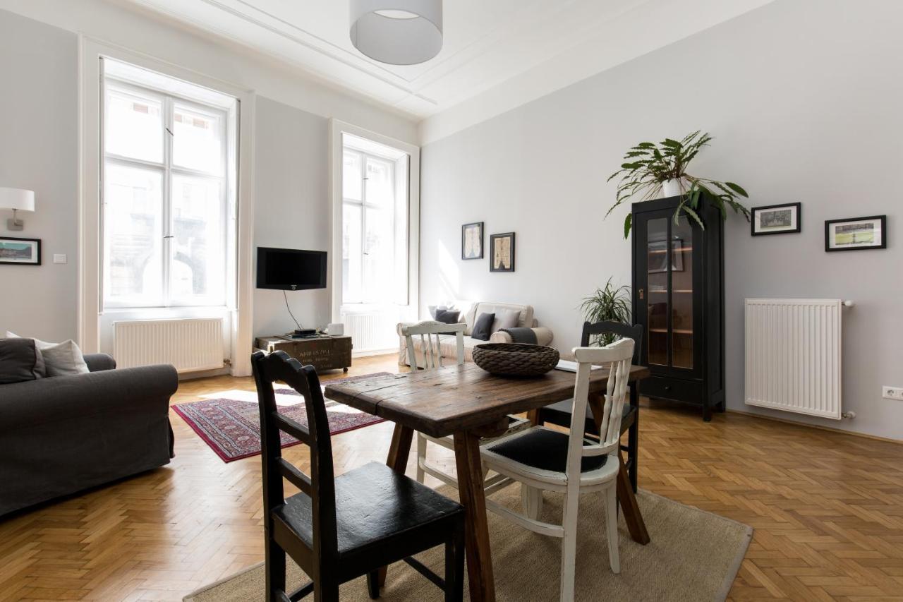 King Rustik & Central Apartment Βουδαπέστη Εξωτερικό φωτογραφία